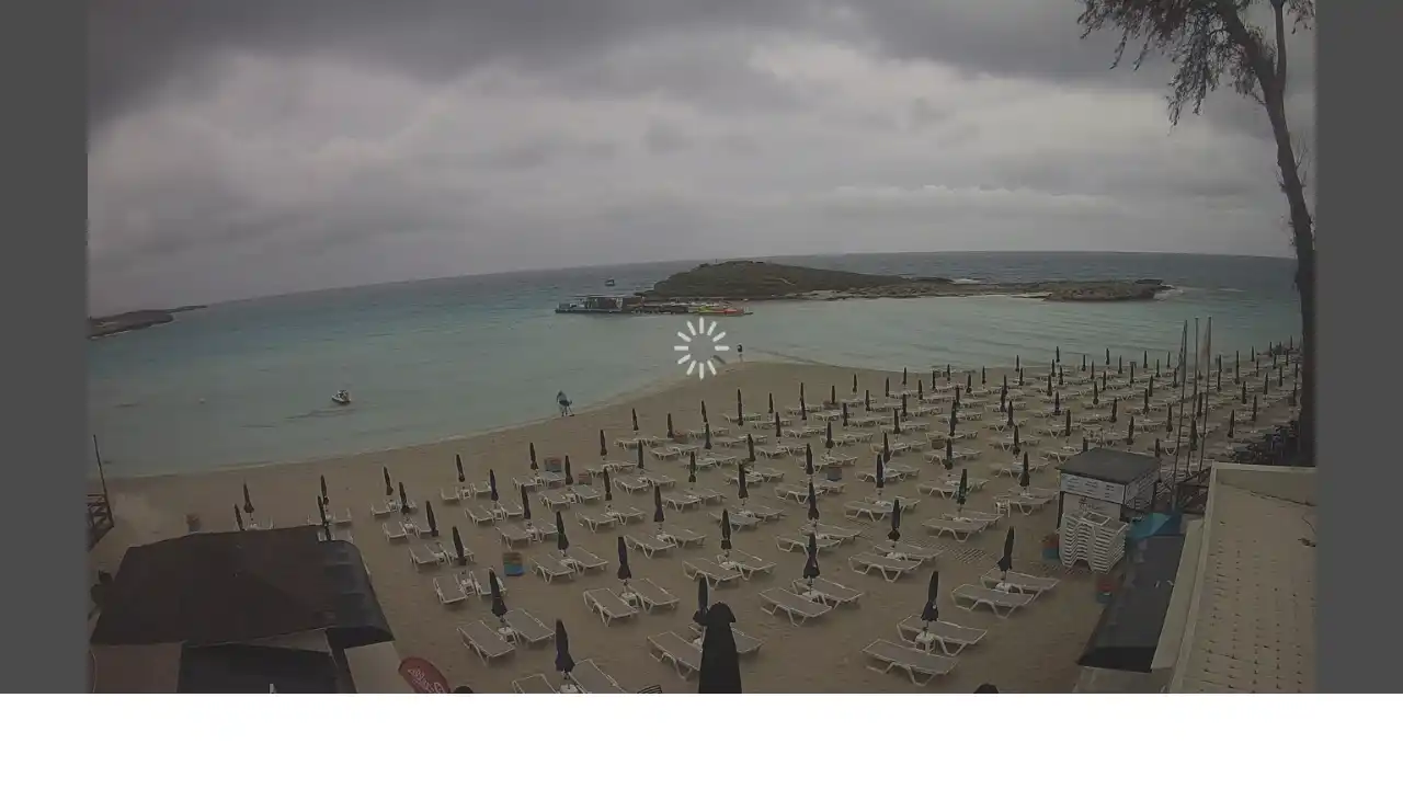 :city webcam snapshot — May 3, 2026 13:00