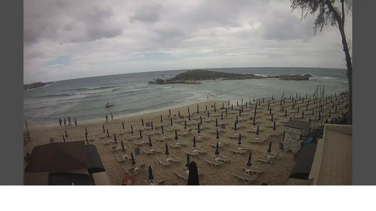 :city webcam snapshot — May 4, 2026 10:00