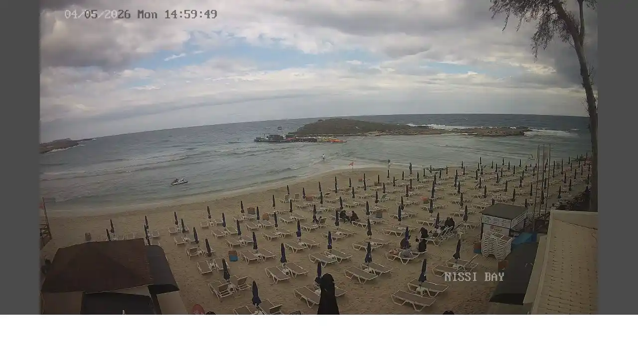 :city webcam snapshot — May 4, 2026 13:00