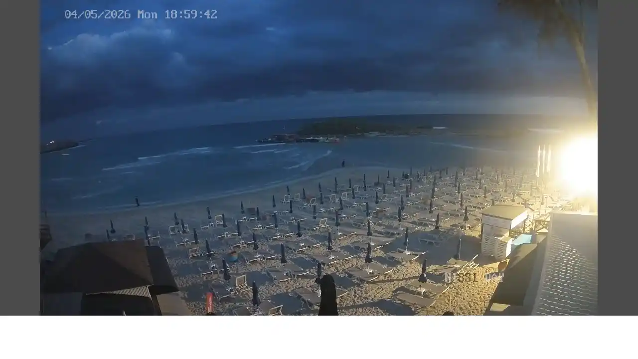 :city webcam snapshot — May 4, 2026 17:00