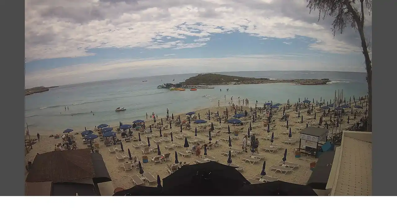 :city webcam snapshot — May 5, 2026 09:00