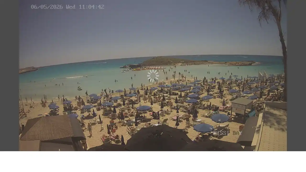 :city webcam snapshot — May 6, 2026 10:00