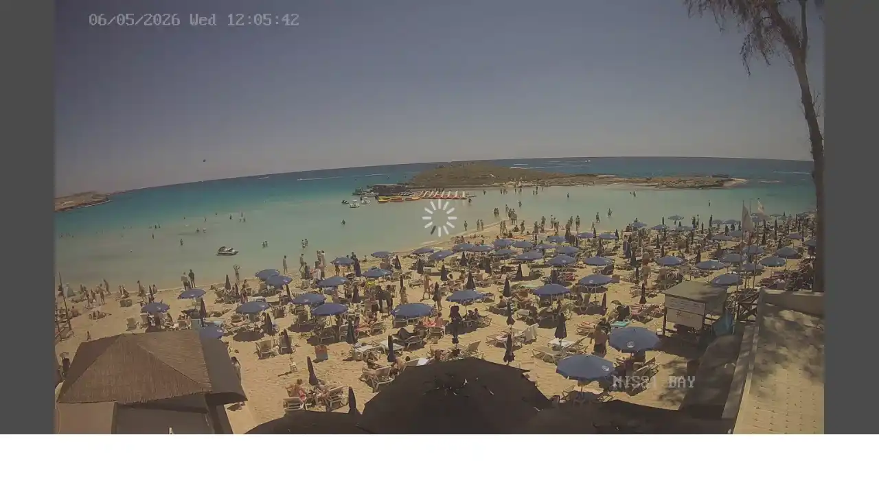 :city webcam snapshot — May 6, 2026 11:00