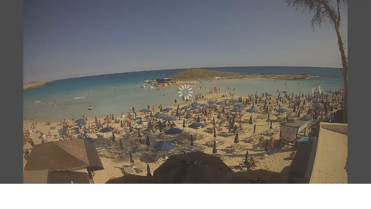 :city webcam snapshot — May 6, 2026 13:00