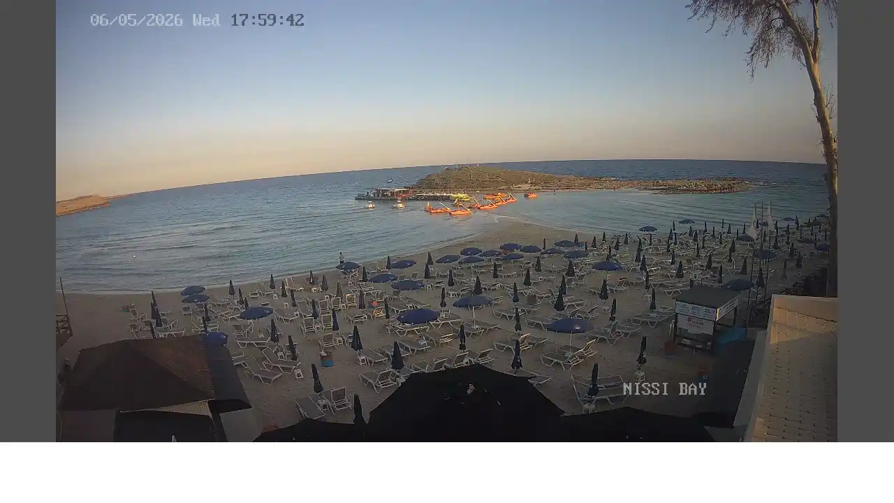 :city webcam snapshot — May 6, 2026 16:00