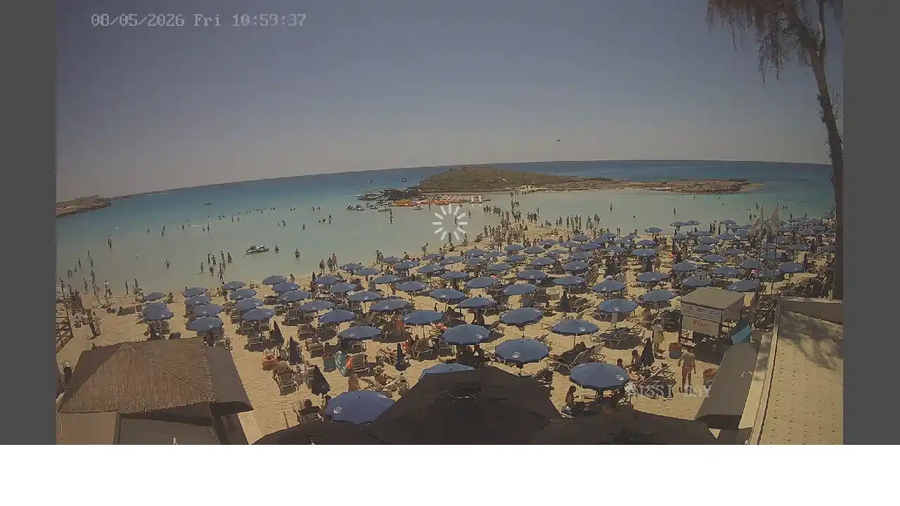 :city webcam snapshot — May 8, 2026 09:00