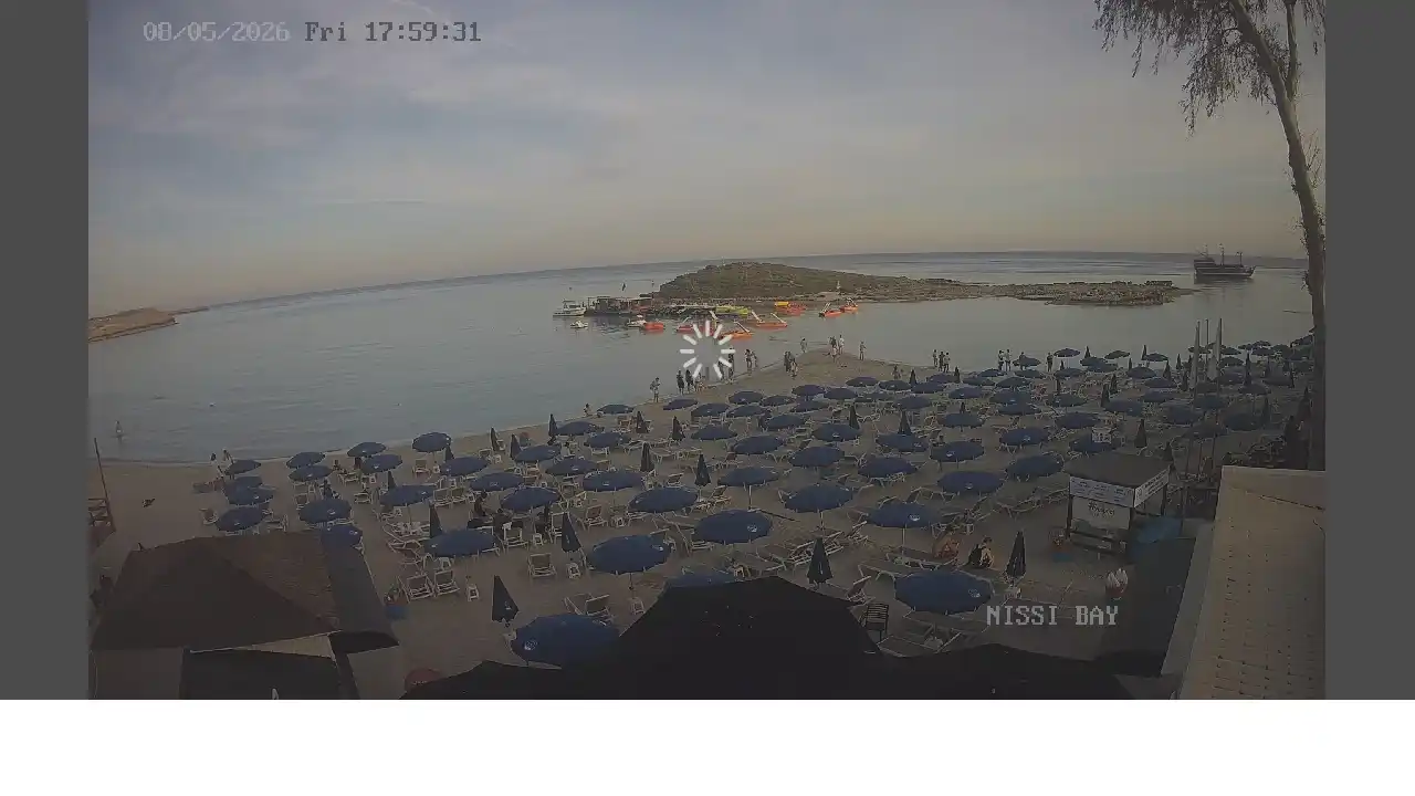 :city webcam snapshot — May 8, 2026 16:00