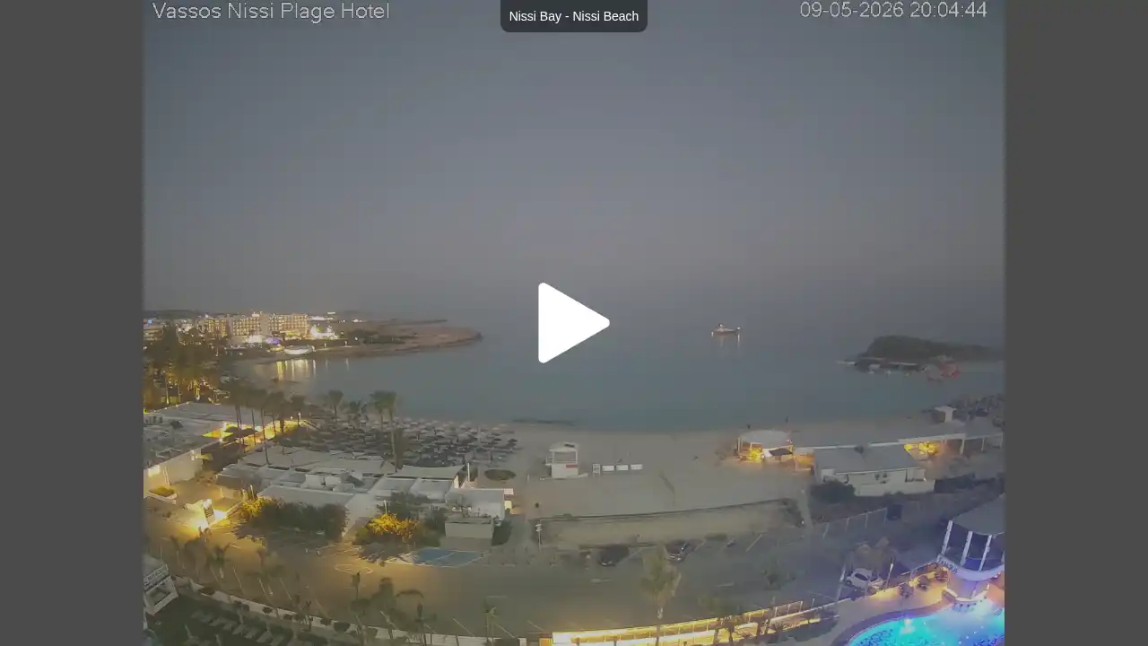 :city webcam snapshot — May 9, 2026 18:00
