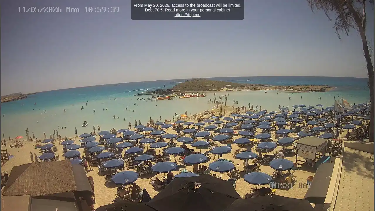 Webcam snapshot from :city — May 11, 2026 09:00