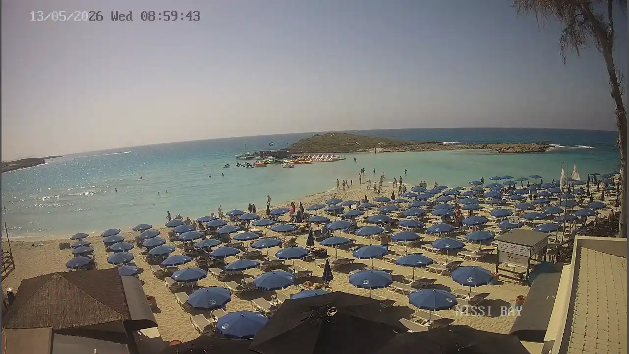 Webcam snapshot from :city — May 13, 2026 07:00