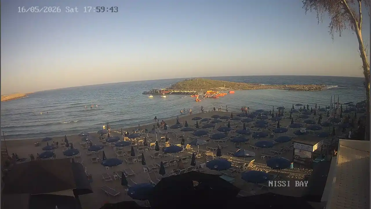 Webcam snapshot from :city — May 16, 2026 16:00