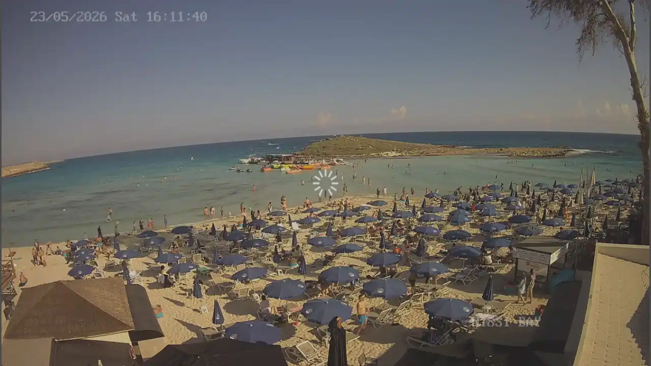 Webcam snapshot from :city — May 23, 2026 15:00