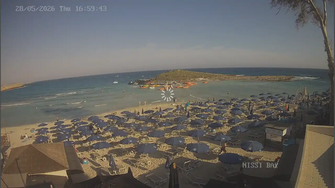 Webcam snapshot from :city — May 28, 2026 15:00