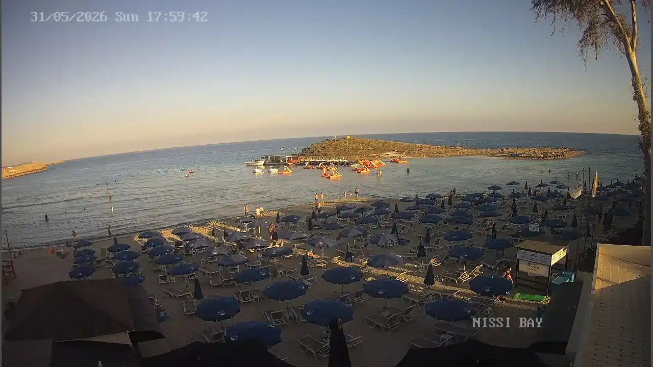 Webcam snapshot from :city — May 31, 2026 16:00