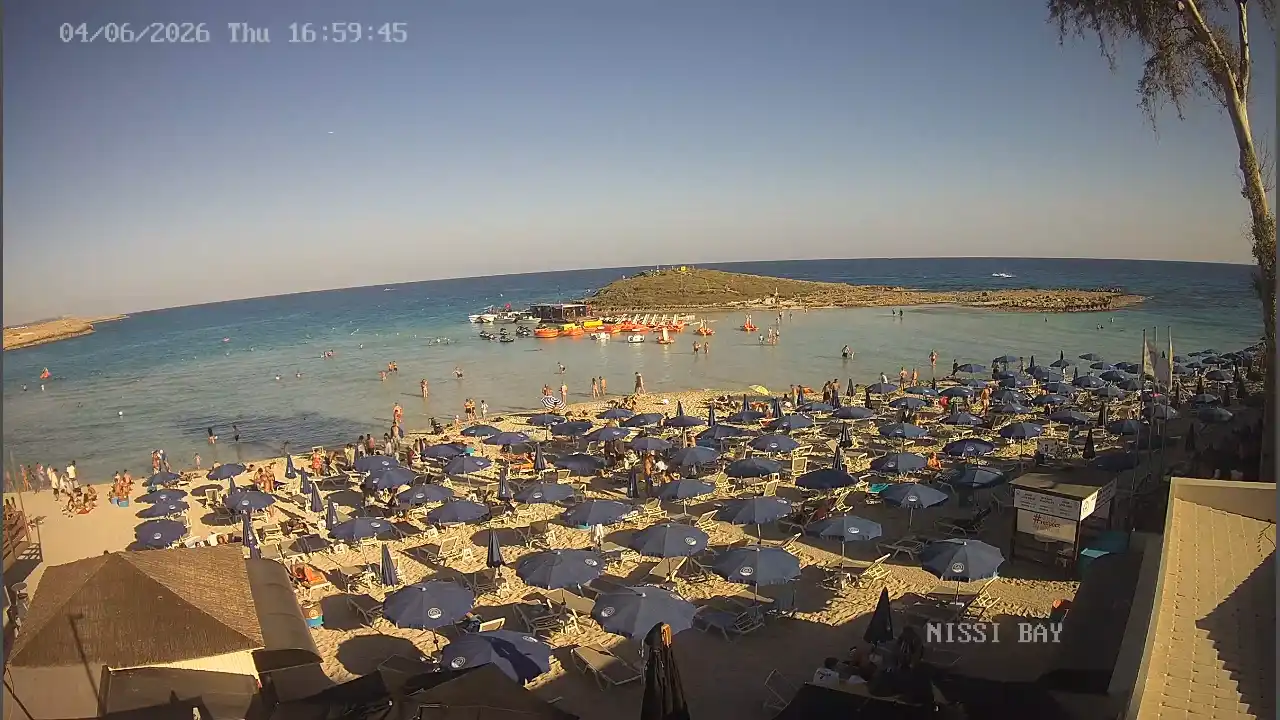 Webcam snapshot from :city — June 4, 2026 15:00