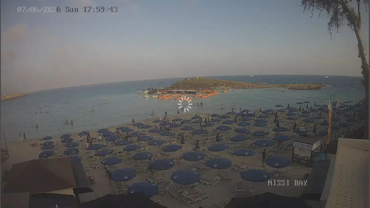 Webcam snapshot from :city — June 7, 2026 16:00