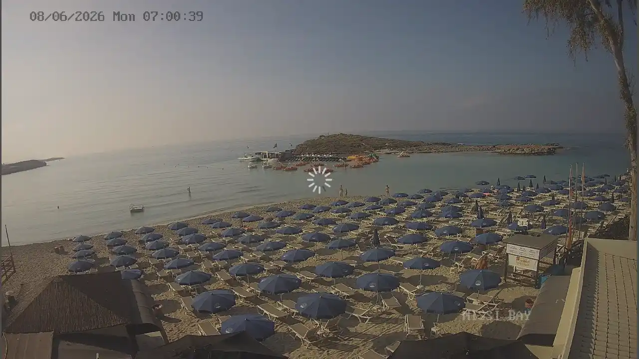 Webcam snapshot from :city — June 8, 2026 05:00