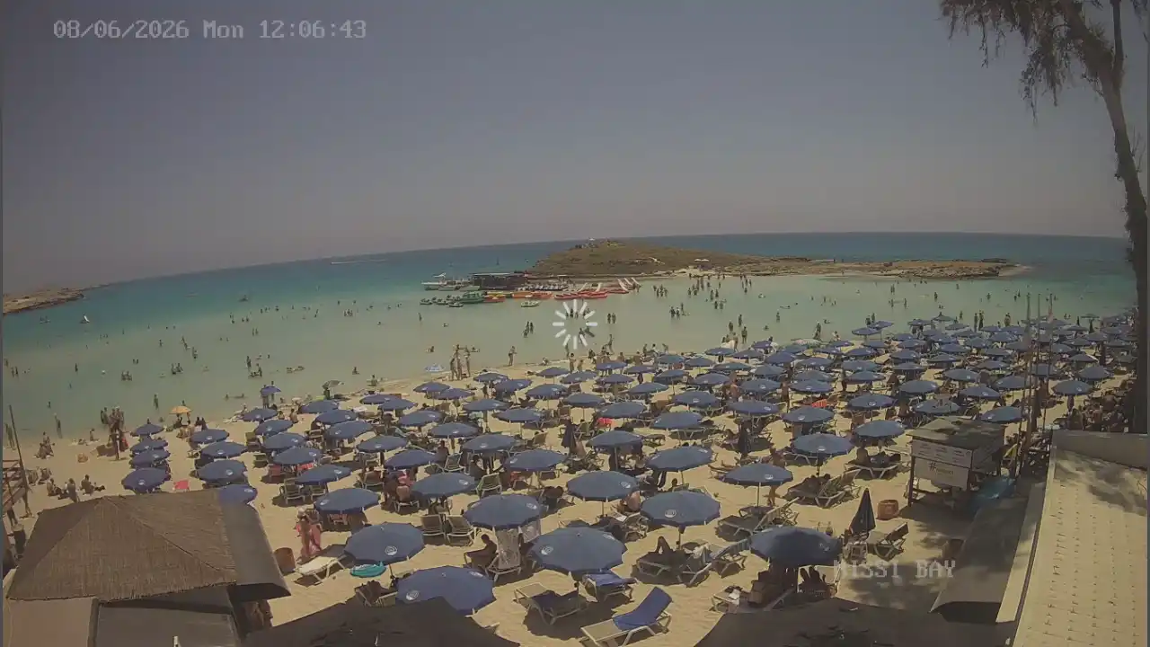 Webcam snapshot from :city — June 8, 2026 11:00