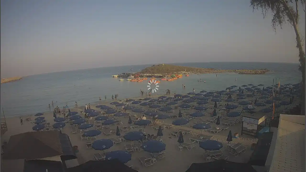 Webcam snapshot from :city — June 8, 2026 16:00