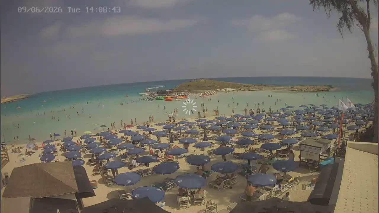 Webcam snapshot from :city — June 9, 2026 13:00