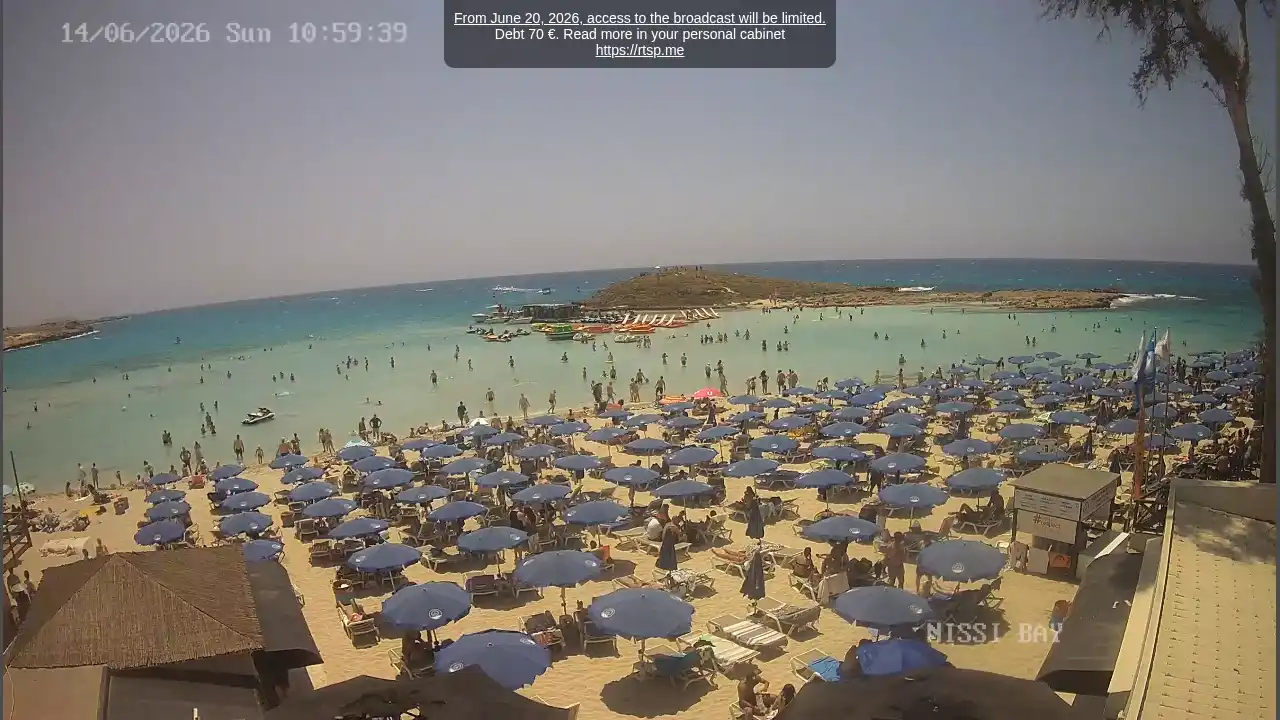 Webcam snapshot from :city — June 14, 2026 09:00