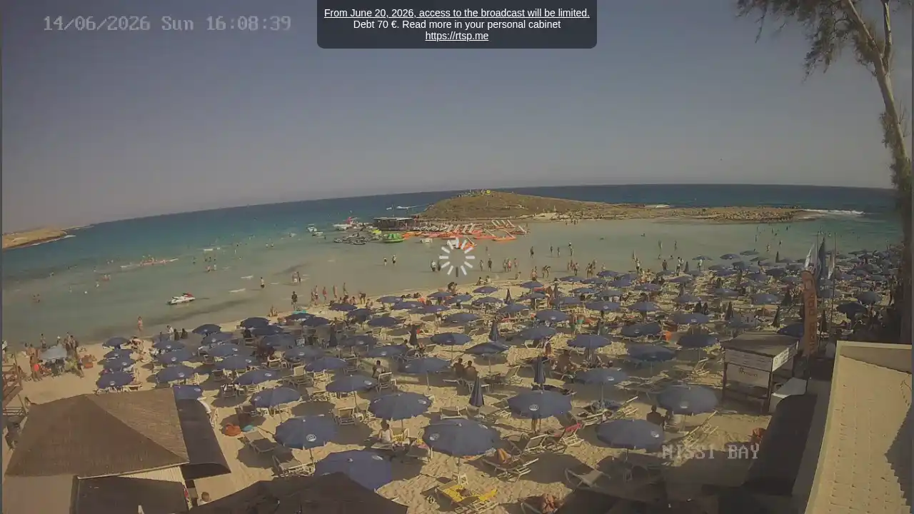 Webcam snapshot from :city — June 14, 2026 15:00