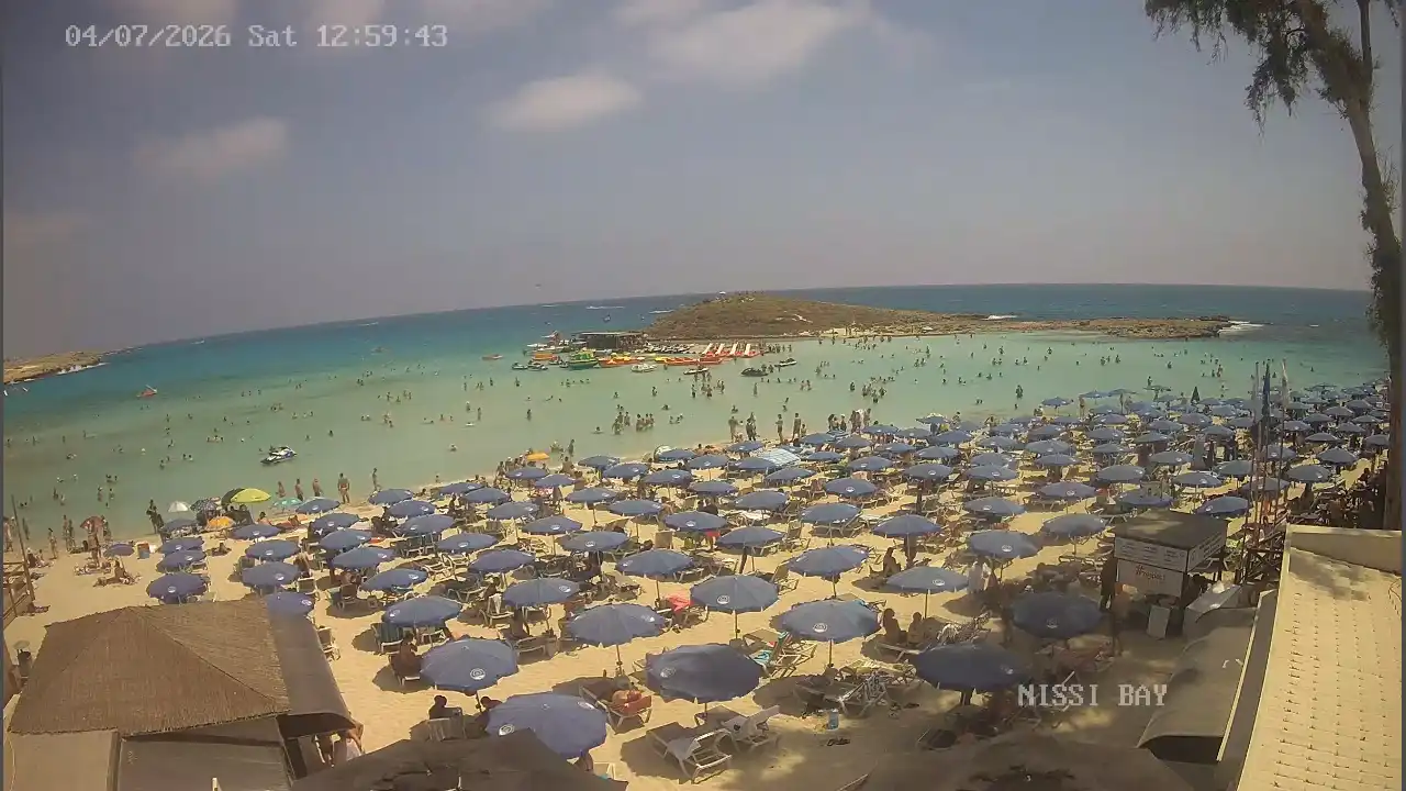 Webcam snapshot from :city — July 4, 2026 11:00