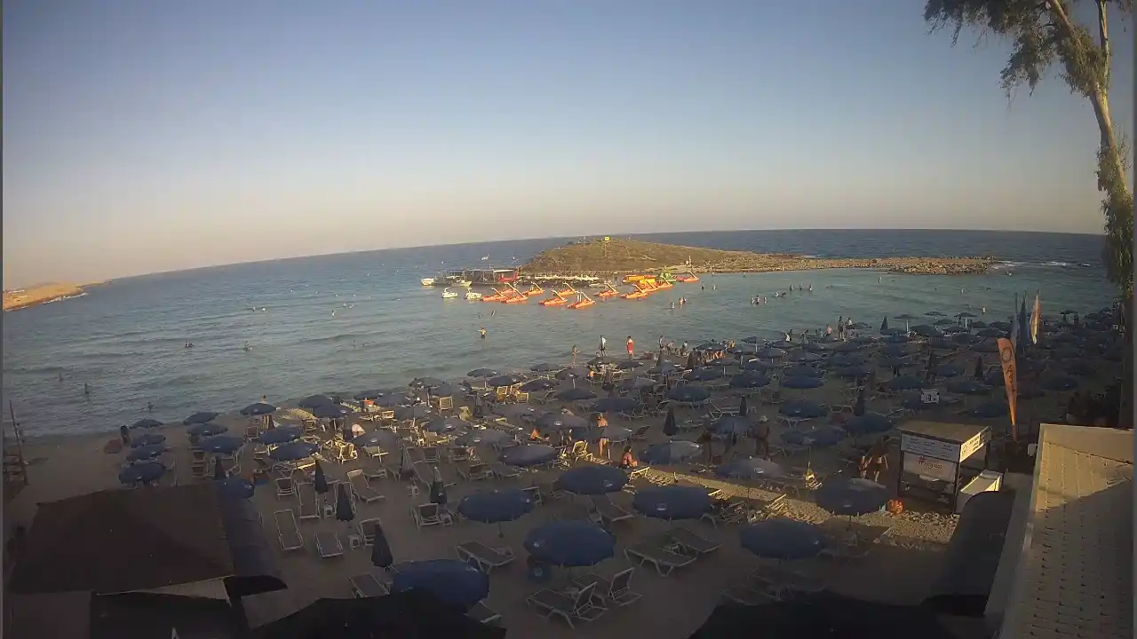 Webcam snapshot from :city — July 9, 2026 16:00