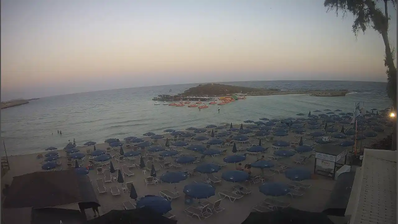 Webcam snapshot from :city — July 9, 2026 17:00