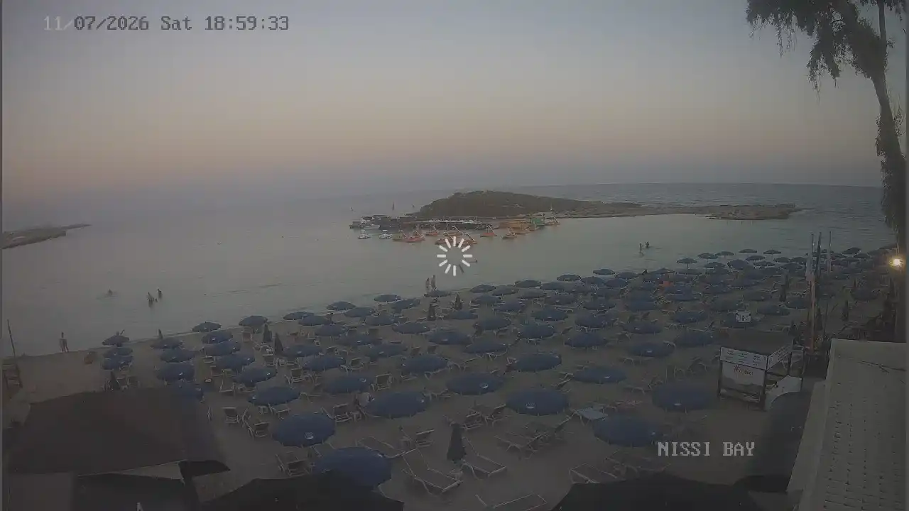 Webcam snapshot from :city — July 11, 2026 17:00