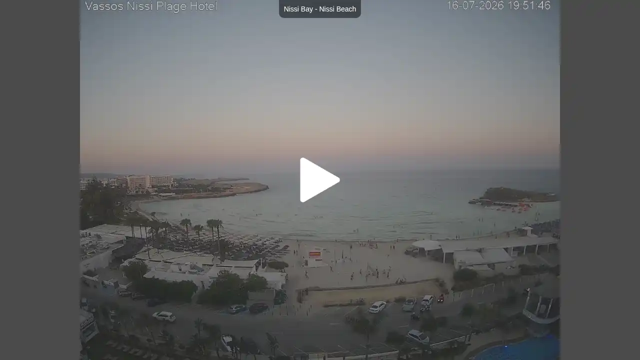 Webcam snapshot from :city — July 16, 2026 17:00