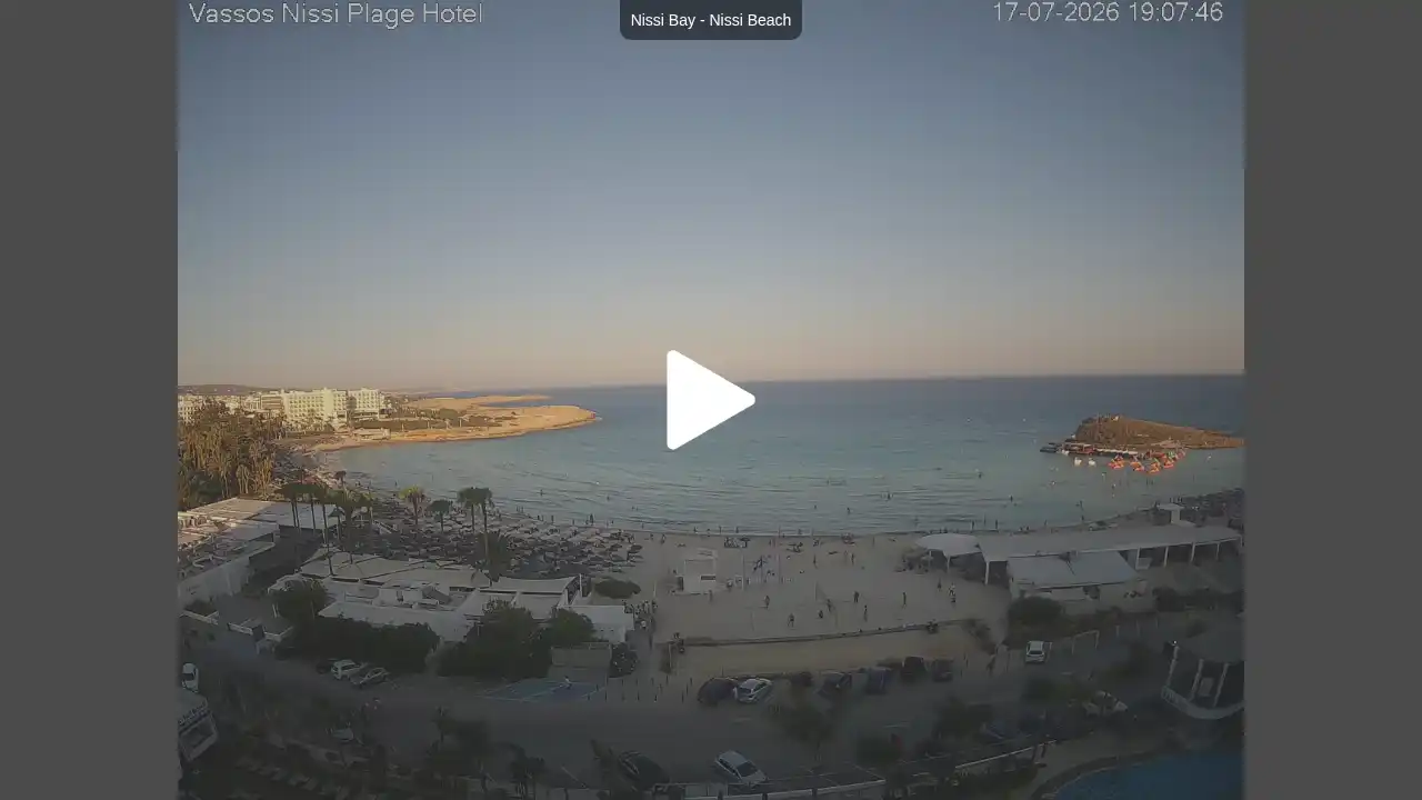 Webcam snapshot from :city — July 17, 2026 17:00