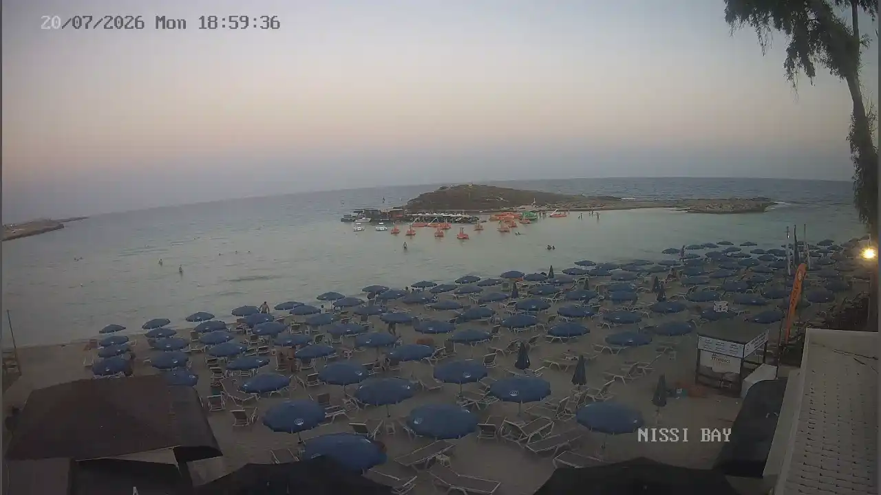 Webcam snapshot from :city — July 20, 2026 17:00