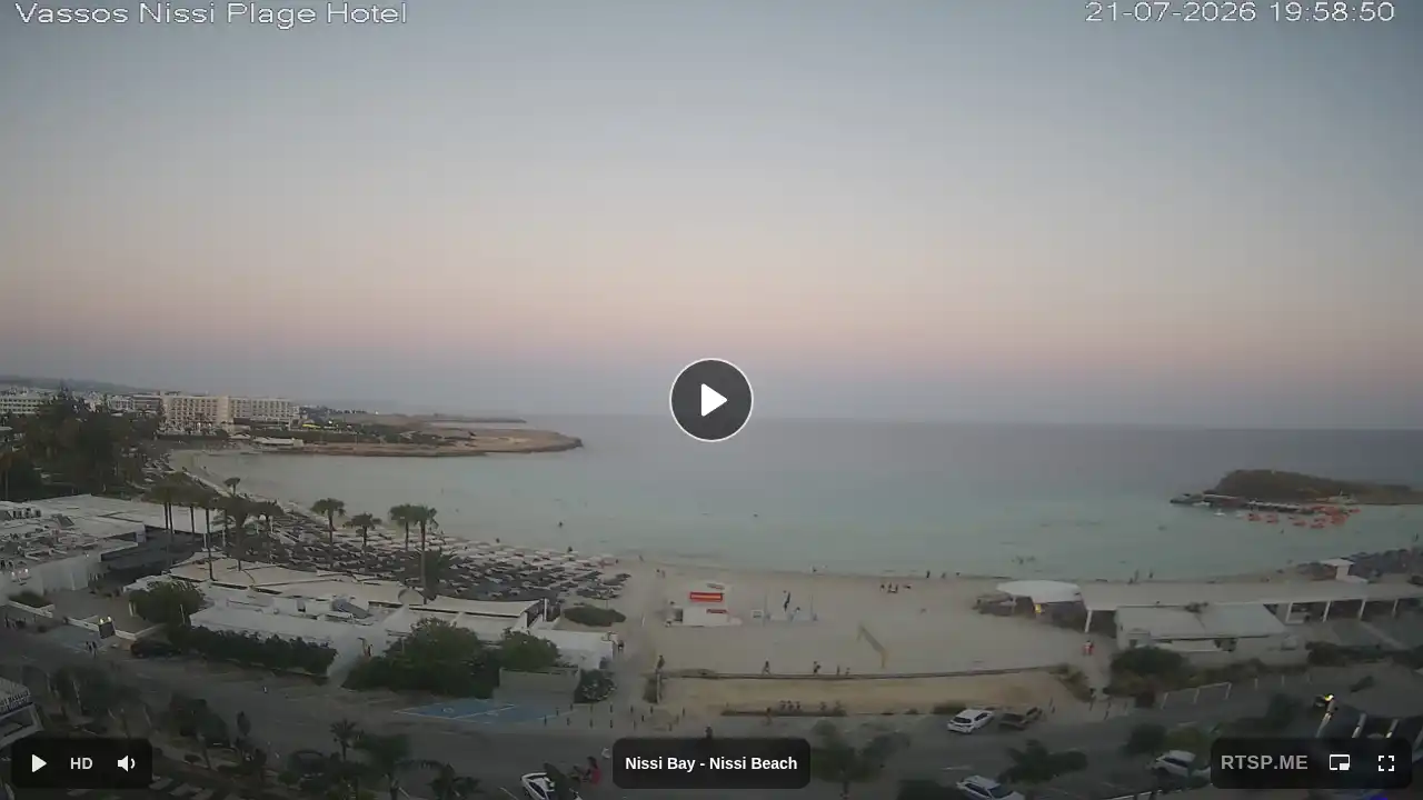 Webcam snapshot from :city — July 21, 2026 17:00