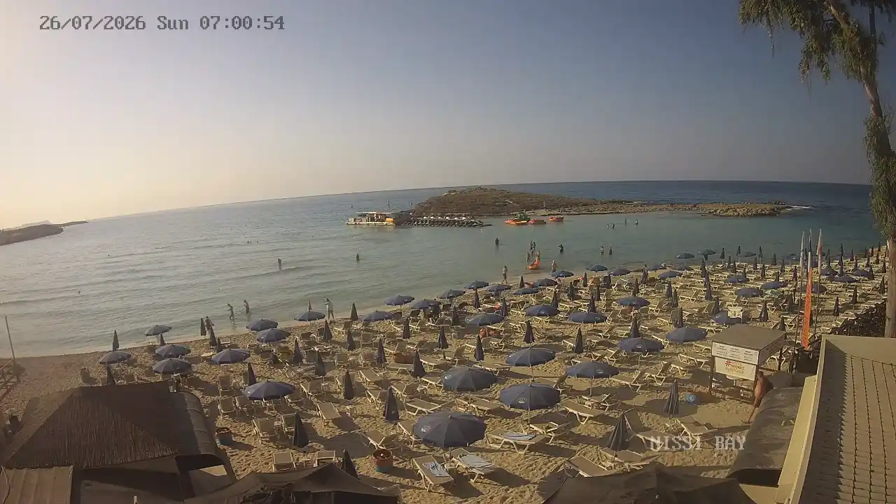Webcam snapshot from :city — July 26, 2026 05:00