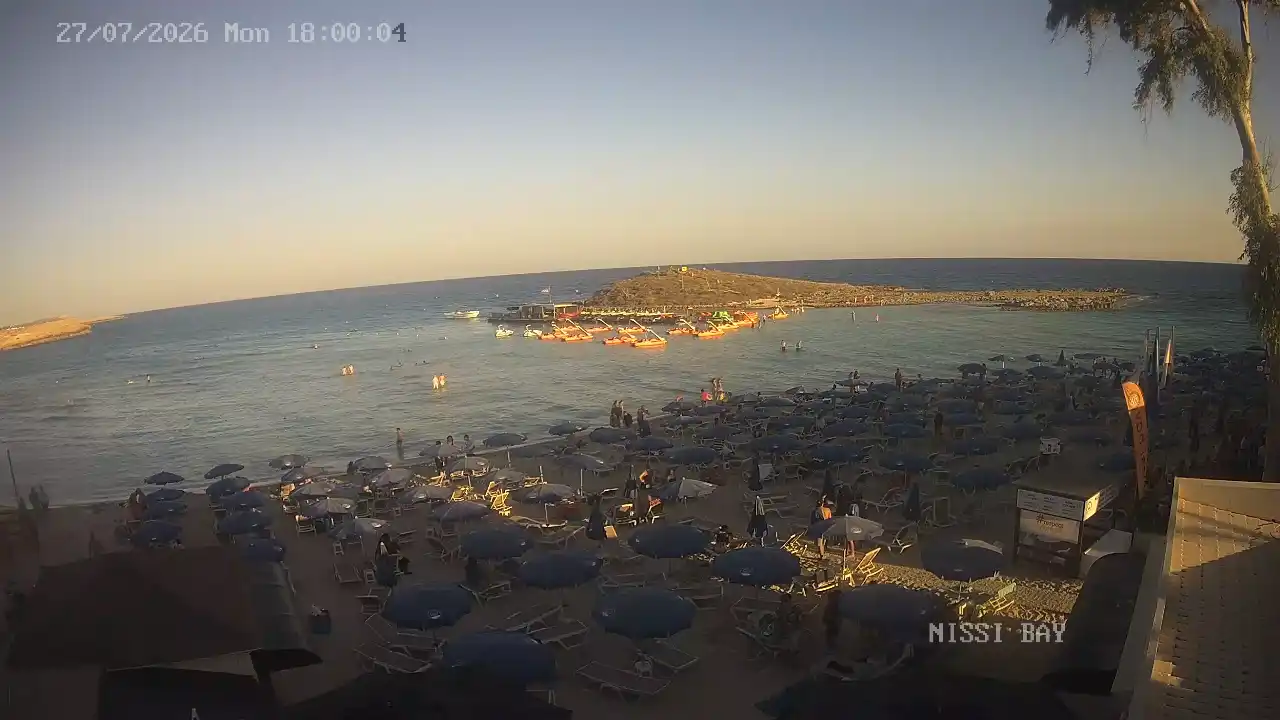 Webcam snapshot from :city — July 27, 2026 16:00