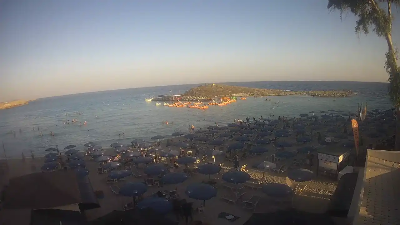 Webcam snapshot from :city — July 28, 2026 16:00