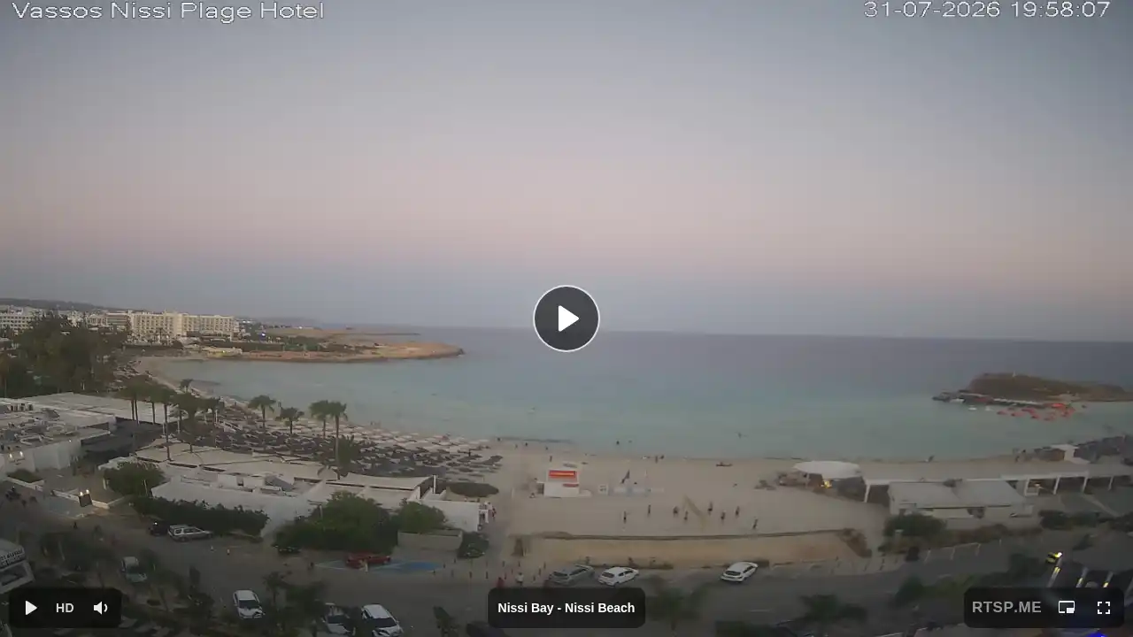 Webcam snapshot from :city — July 31, 2026 17:00