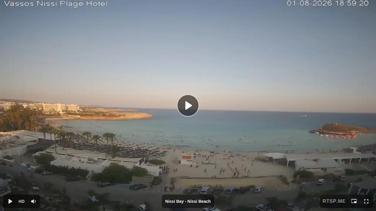 Webcam snapshot from :city — August 1, 2026 16:00