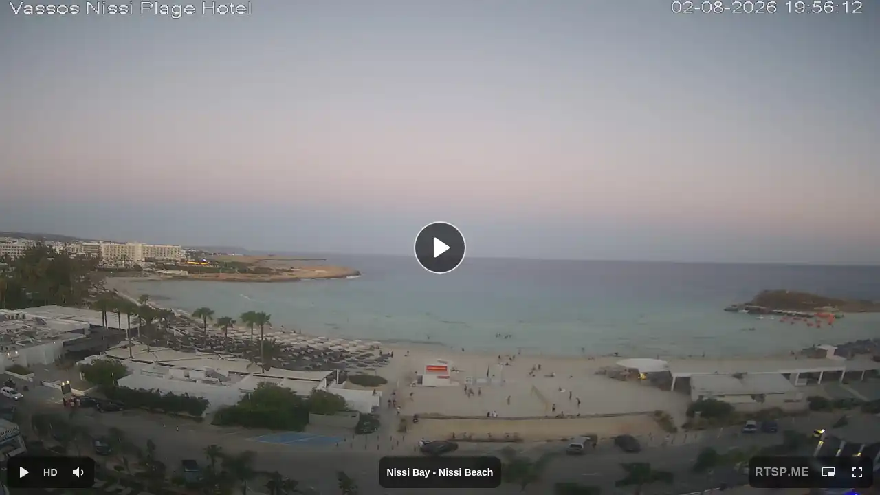 Webcam snapshot from :city — August 2, 2026 17:00