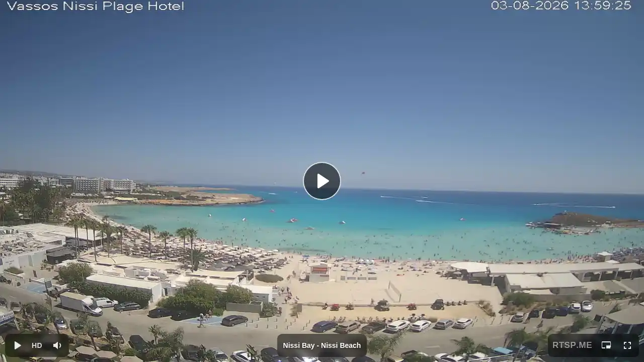 Webcam snapshot from :city — August 3, 2026 11:00