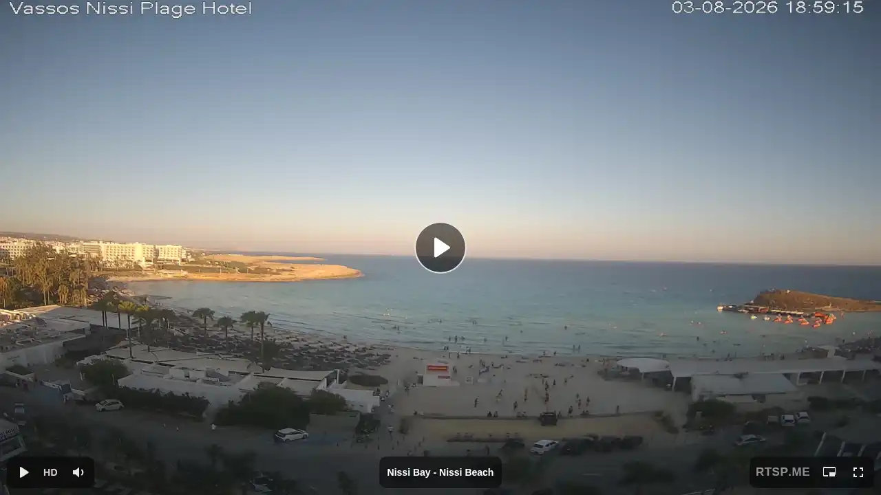 Webcam snapshot from :city — August 3, 2026 16:00