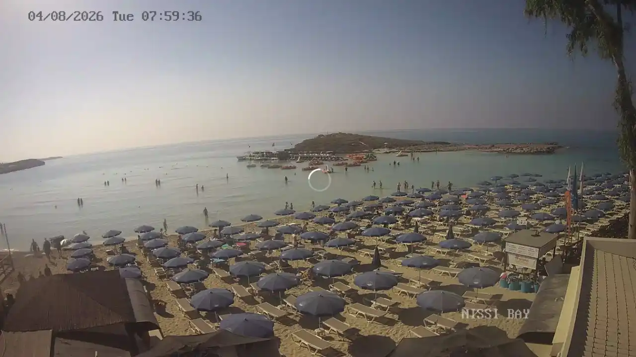 Webcam snapshot from :city — August 4, 2026 06:00