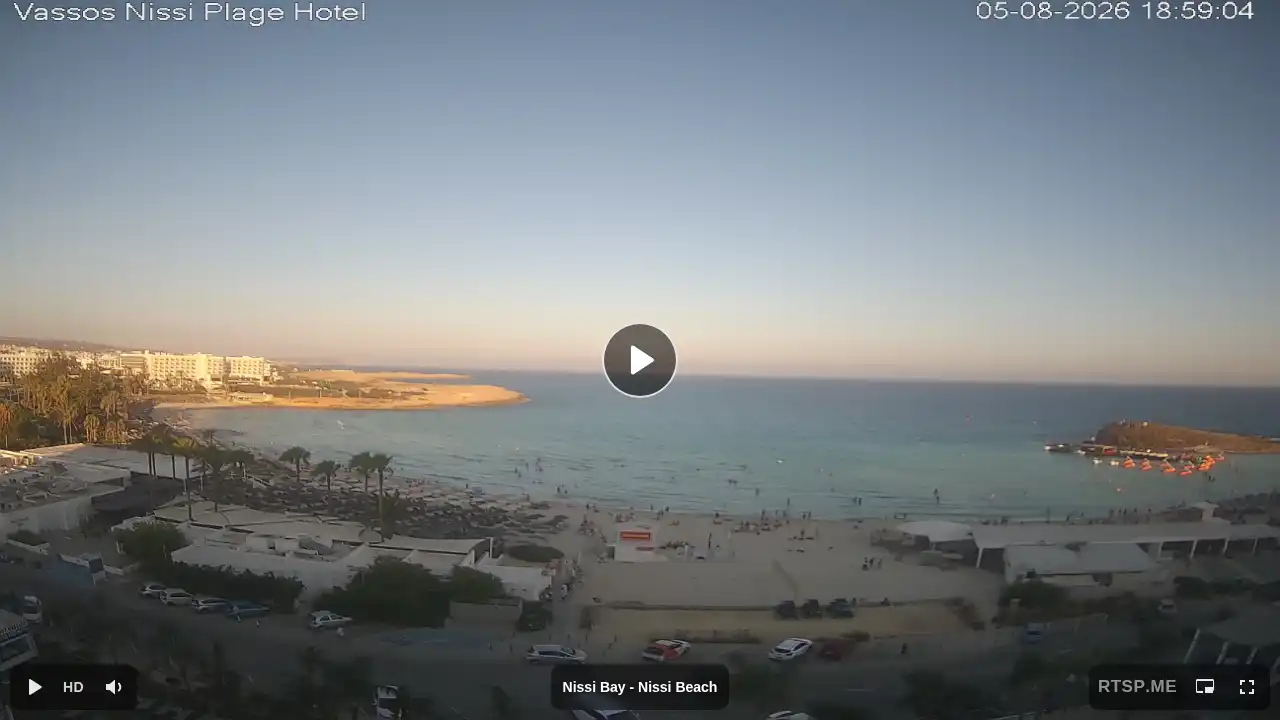 Webcam snapshot from :city — August 5, 2026 16:00