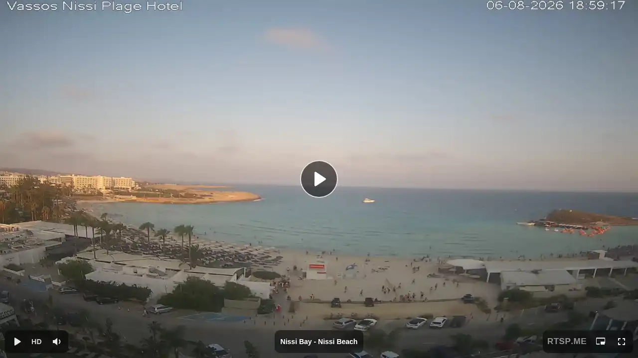 Webcam snapshot from :city — August 6, 2026 16:00
