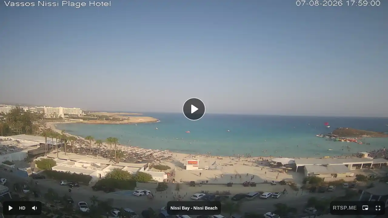 Webcam snapshot from :city — August 7, 2026 15:00