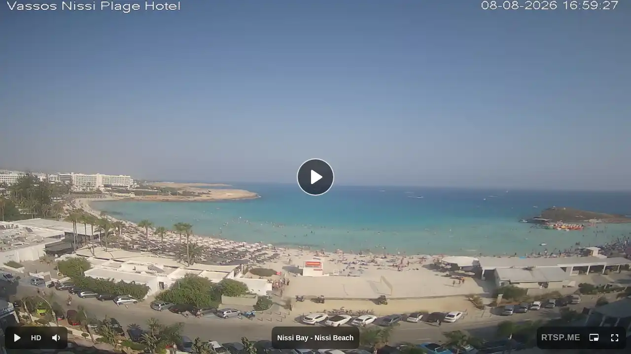 Webcam snapshot from :city — August 8, 2026 14:00