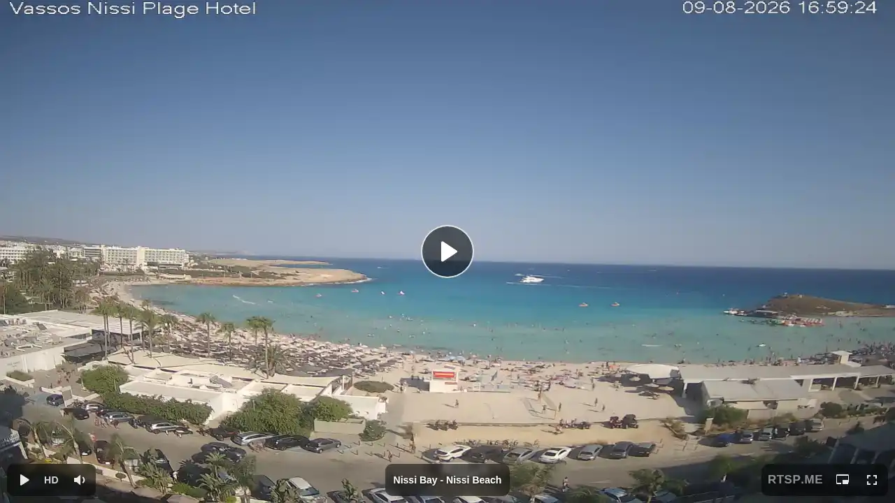 Webcam snapshot from :city — August 9, 2026 14:00