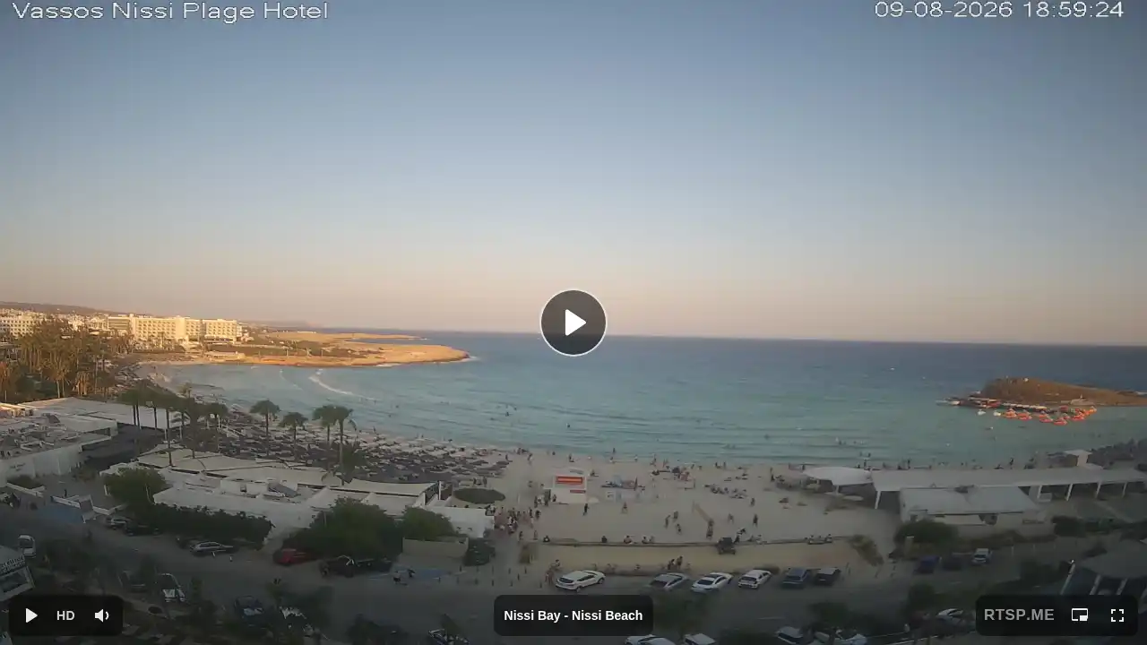 Webcam snapshot from :city — August 9, 2026 16:00