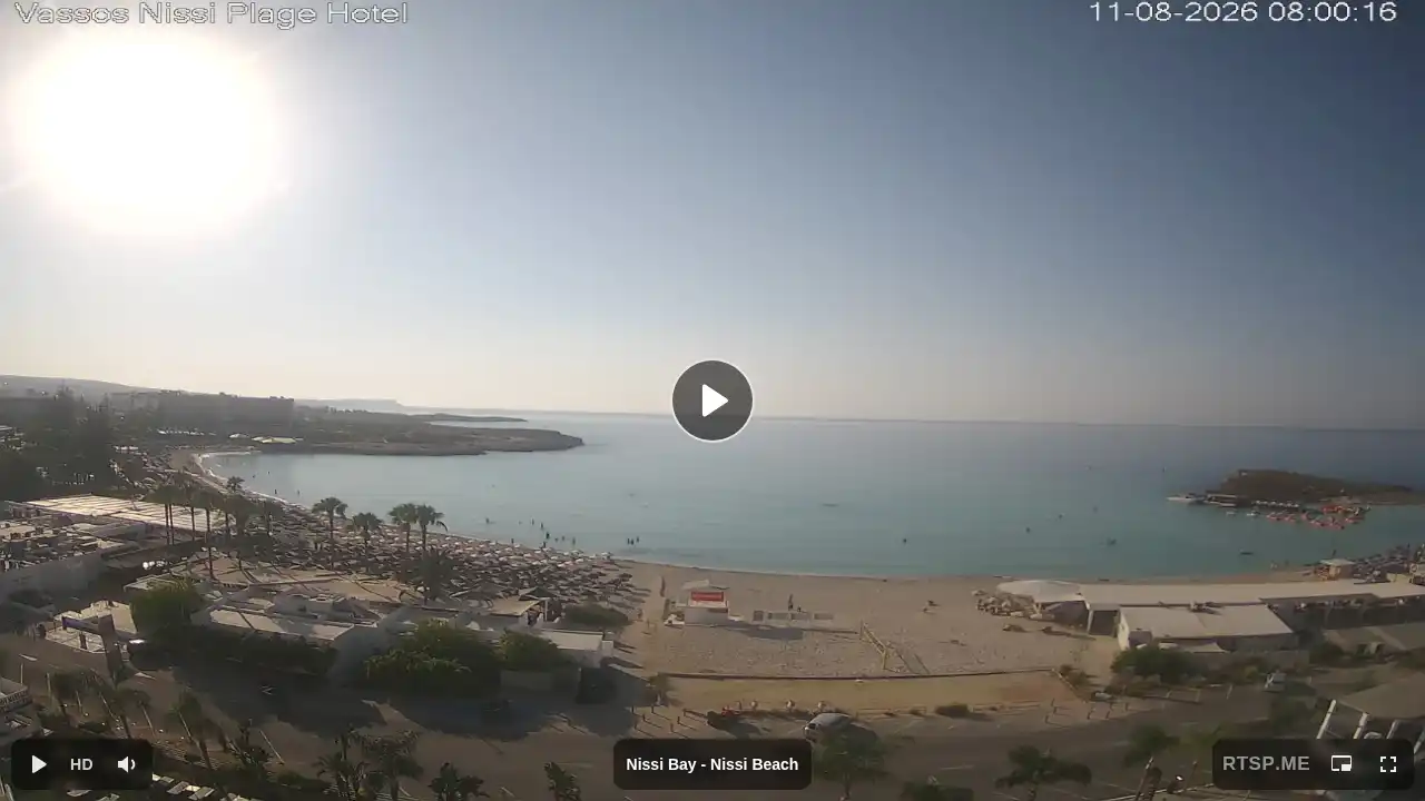 Webcam snapshot from :city — August 11, 2026 05:00